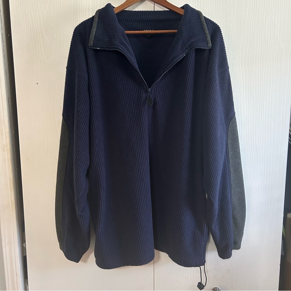 Adolfo Men's Dark Blue and Gray Zip-Up Sweater